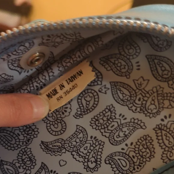 Blue Faux Leather Vintage Train Case - Picture 2 of 11